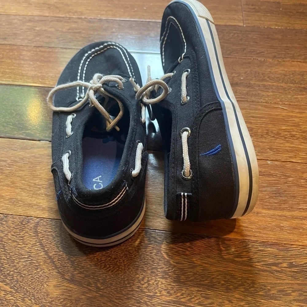 Nautica Boat Shoes Size 5